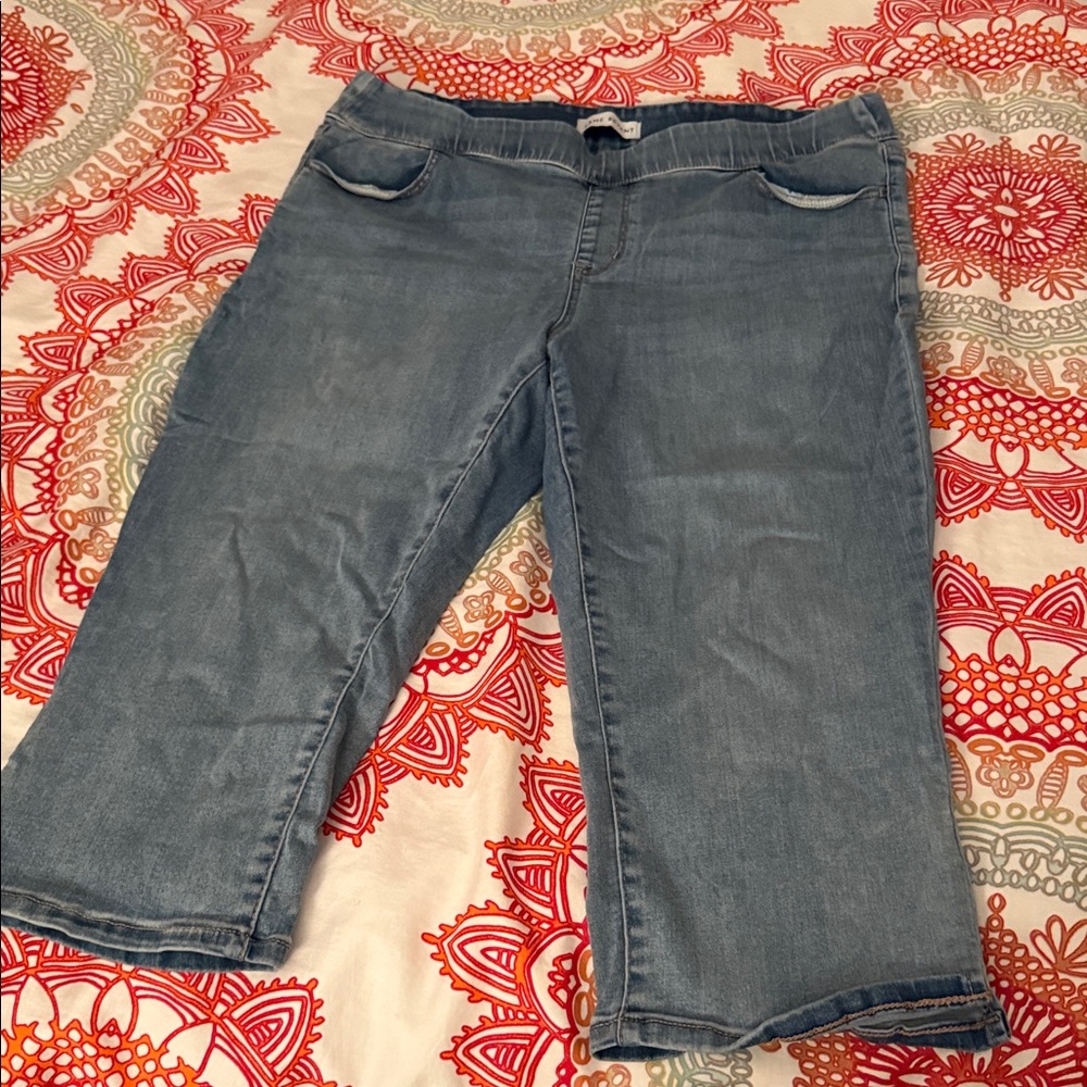 Lane Bryant Blue Denim Pull-On Crops